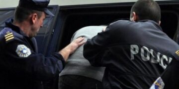 Tentuan të mashtrojnë rreth një prone në vlerë 250 mijë euro, arrestohen tre të dyshuar