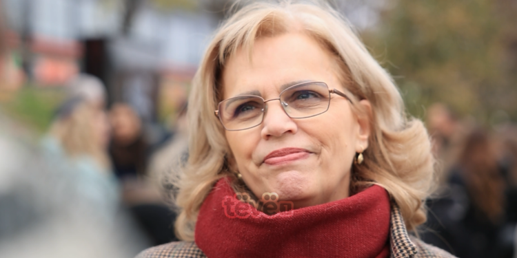 Motra e Ismet Krasniqit kujton momentet e fundit para rënies së dëshmorit