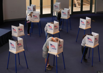 Zgjedhjet në ShBA – Nis mbyllja e vendvotimeve në disa shtete