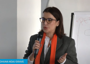 Rrëfimi i Vilma Dules – E dogjën me acid pasi u ngrit në detyrë në një kompani në Tiranë