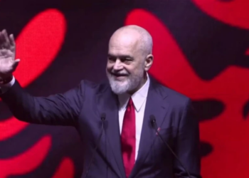 Rama premton nismë ligjore për regjistrimin e fëmijëve, prindërit e të cilëve u paraqitën si kosovarë në Britani