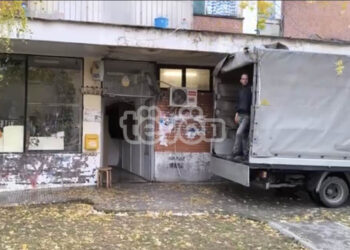 AKP me aksion në veri, largon inventarin e Postës së Serbisë