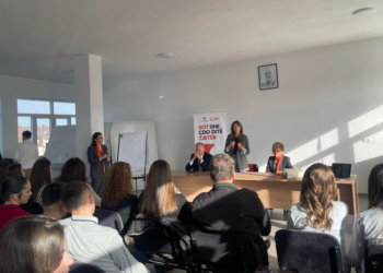 Haxhiu: Sot në të gjitha shkollat në orën e parë të mësimit do të diskutohet për dhunën në familje