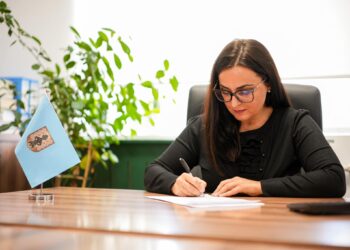 Lushaku-Sadriu ua ndalon shkollave në Prishtinë përdorimin e doracakëve për “Edukimin Seksual”