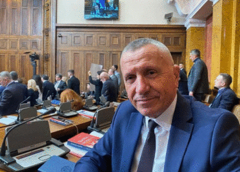 Kamberi: Ka pakënaqësi mbarë popullore ndaj regjimit të Vuçiqit