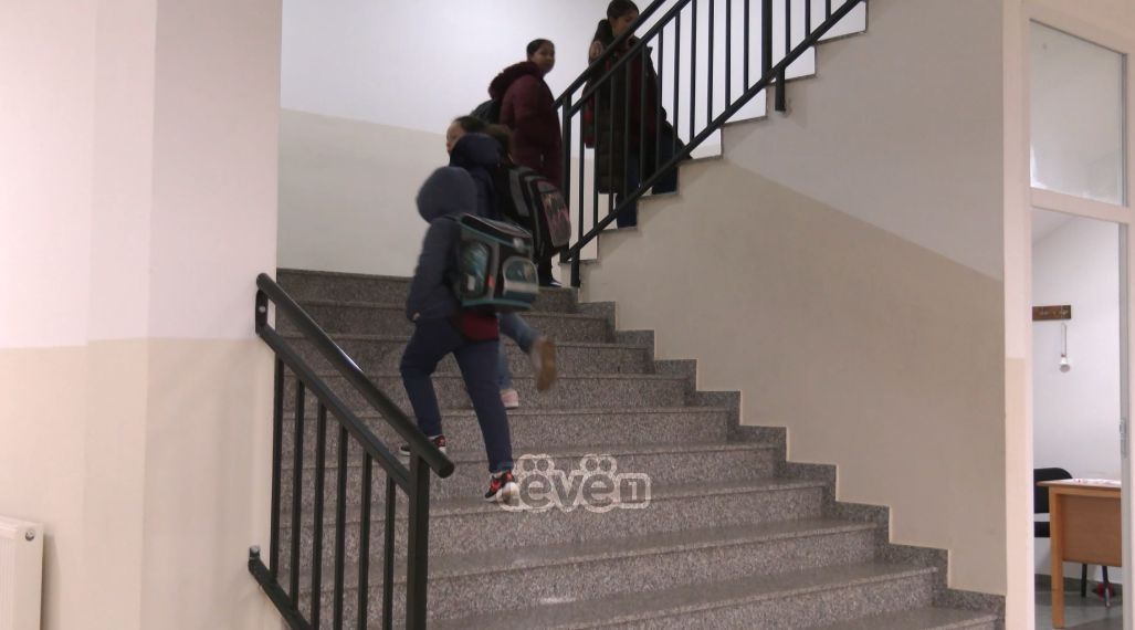Shkolla ku gjysma e nxënësve janë nga komuniteti ashkali
