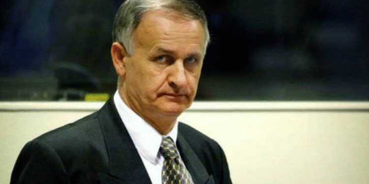 Ish-gjenerali serb e pranon përgjegjësinë për gjenocidin në Srebrenicë