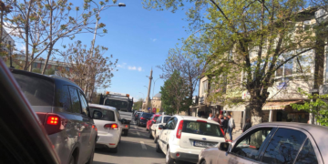 Nga çdo kontinent, Kosova paguan qindra miliona për import të veturave