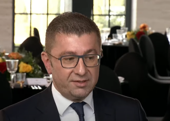 Kryeministri maqedonas: Këtë vit bashkëpunimi ekonomik me Kosovën do të jetë mbi gjysmë miliardë euro