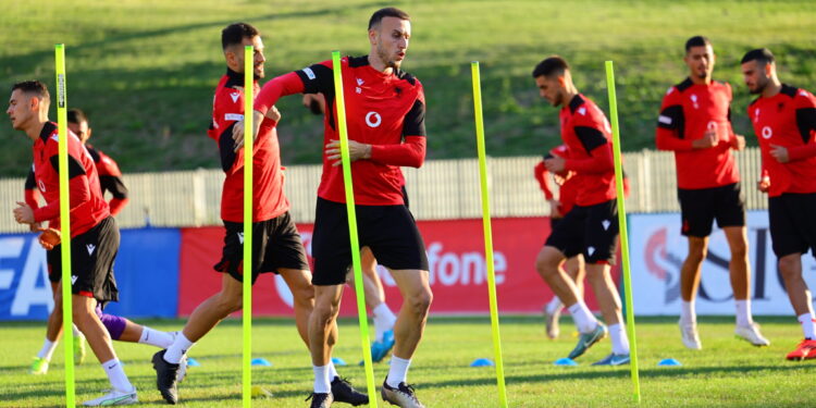 “Kuqezinjtë” të motivuar vazhdojnë përgatitjet