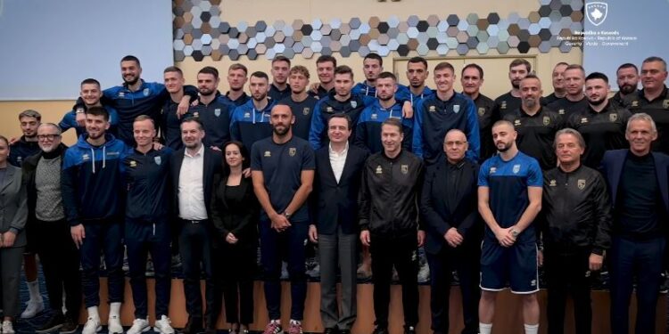 Kurti mbështet vendimin e futbollistëve në ndeshjen me Rumaninë
