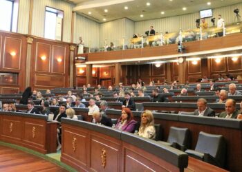 PDK bojkoton fjalimin e presidentes: Ka dështuar në rolin e saj Kushtetues