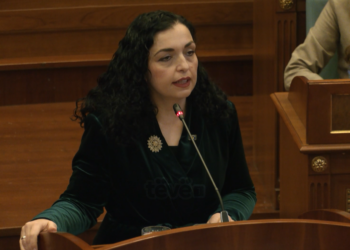 “Thumbimi” i Osmanit ndaj Kurtit lidhet me fatin e saj politik?