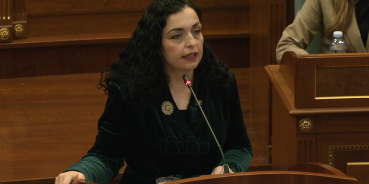 “Thumbimi” i Osmanit ndaj Kurtit lidhet me fatin e saj politik?