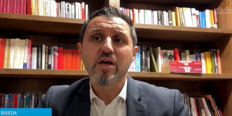 Aktakuza ndaj 26 policëve, Hoxha: Spektakël arrestimi, zgjatja e afatit e dëmtoi imazhin e Policisë