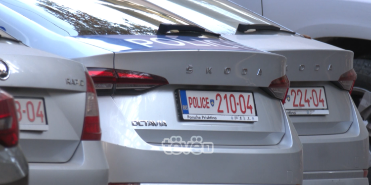 Vendosja e afisheve në emblemën e UÇK-së – Kush tentoi të krijojë tensione ndëretnike në veri?