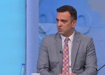 Pozhari: Duket se SHBA-ja ende nuk është e gatshme të ketë një presidente grua