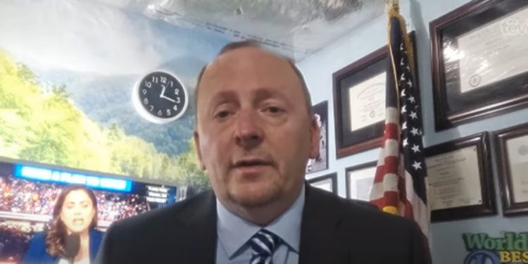 Qelaj: Trump nuk do t’ia harroj Kurtit përkrahjen që ia kishte bërë Bidenit