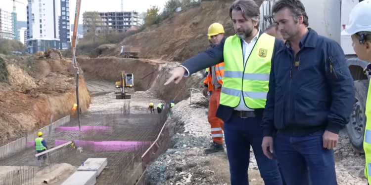 Rama: Ndërtimi i rrugës “A” në Prishtinë do të reduktojë kolonat