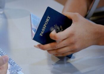 Përse pasaportat duken pak a shumë të njëjta