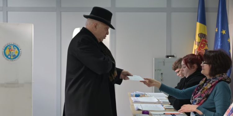 Moldavianët zgjedhin presidentin mes shqetësimeve për ndërhyrje ruse
