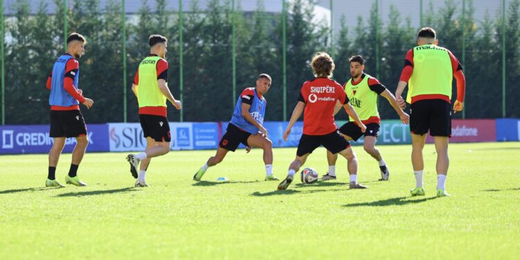 Daku titullar, Asani në dyshim ndaj Ukrainës