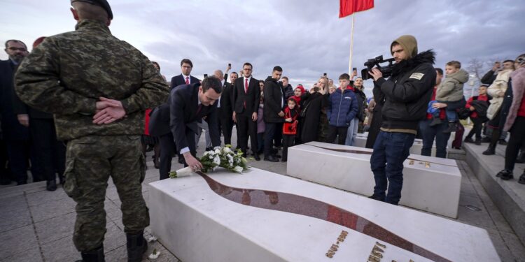 Kurti në Prekaz: 28 Nëntori, datë themeltare e identitetit kombëtar të shqiptarëve