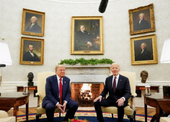 Trump mbërrin në Shtëpinë e Bardhë për t’u takuar me Biden