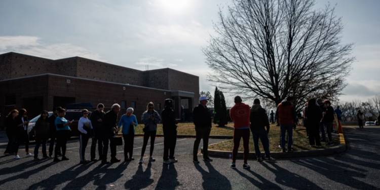 Votimet vazhdojnë vetëm edhe në dy shtete