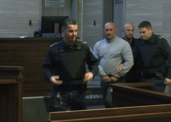 Nis gjykimi ndaj Millosh Pleckoviqit, akuzohet se bashkë me ushtarë serbë vranë tre civilë në Prizren