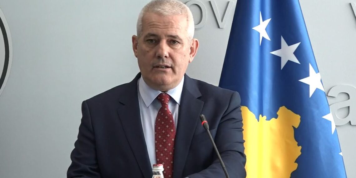 “Bandat kriminale me plane të errëta”- Sveçla flet për aksionet e policisë në veri