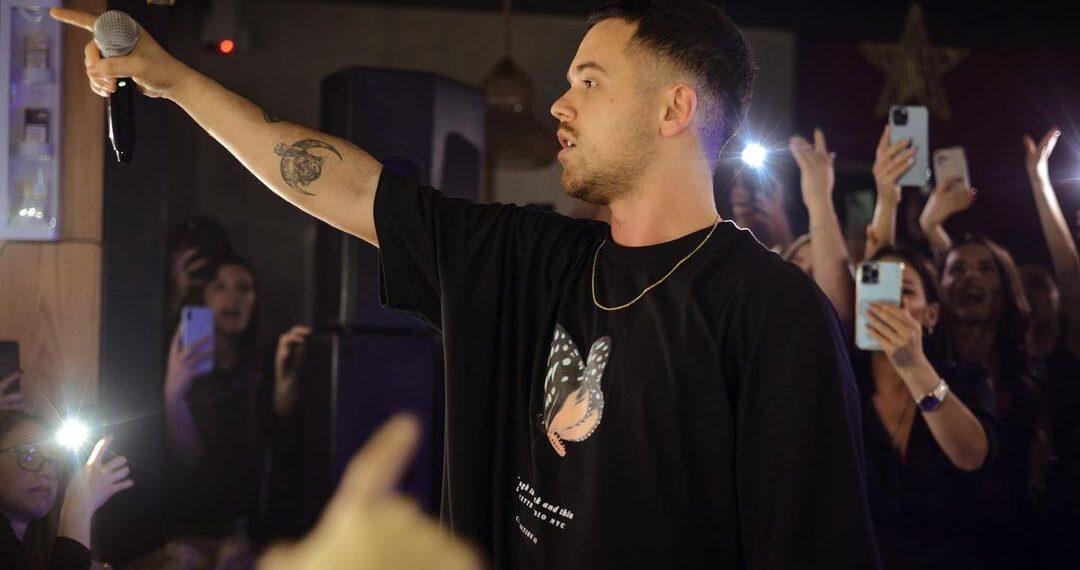 Yll Limani me koncert për fundvit, shiten të gjitha biletat për një ditë