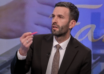 Rrahmani: LVV e analizon programin e AAK-PDK-LDK, pastaj del me të vetin