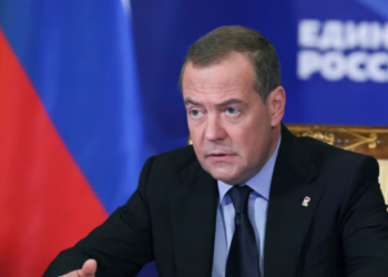 Medvedev i kërcënon zyrtarët e NATO-s, pas vrasjes së gjeneralit rus