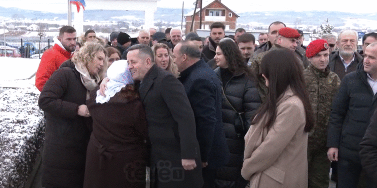 ‘’Unë s’mërzitem hiç, na ka zdritë fytyrën” – Përkujtohen dëshmorët e betejës së Llapashticës