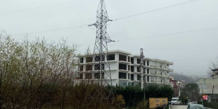 400 familje pa energji elektrike në Gjirokastër