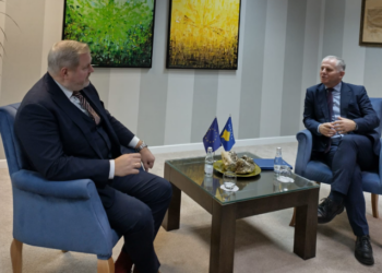 ​Eurodeputeti Terras takohet me Bislimin, flasin për rrugëtimin e Kosovës në BE