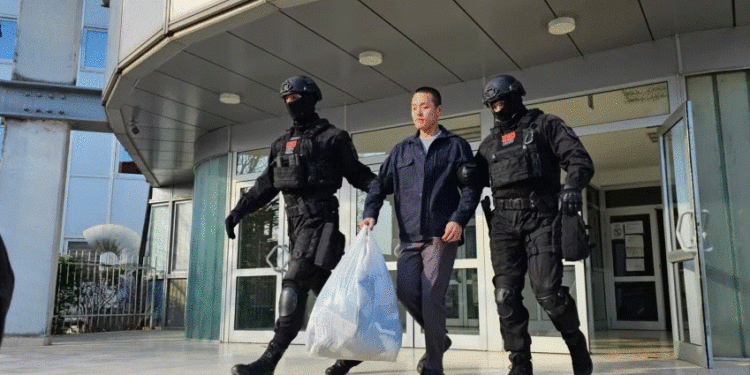 Mali i Zi vendos ta ekstradojë në SHBA “mbretin e kriptovalutave”