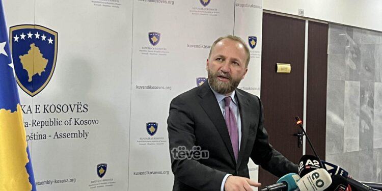 Tahiri: Mesazh i keq për qytetarët se si e tejkalon kryeministri i vendit organin e akuzës