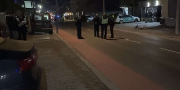 Vdes 65-vjecari në Mitrovicë pasi u godit nga vetura