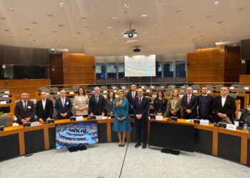 Deputetët e Kuvendit kërkojnë heqjen e masave ndaj Kosovës