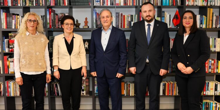 Gërvalla: Mësimi i gjuhës shqipe nga diaspora, detyrim kombëtar