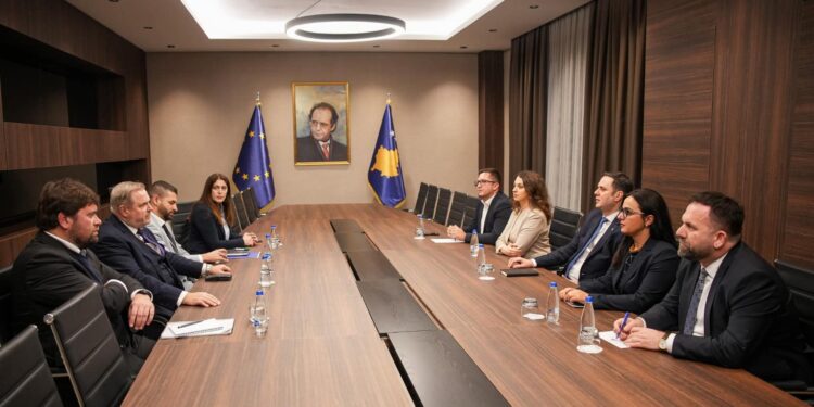 Abdixhiku takon raportuesin për Kosovën në PE, Riho Terras