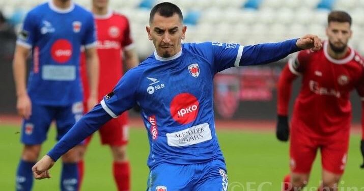 Spektakli në “Fadil Vokrri” mbyllet baras