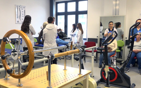 ​Trefishohet numri i pacientëve të hospitalizuar në Mjekësinë Fizikale dhe Rehabilitimit