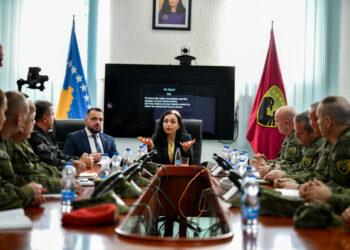 Osmani viziton FSK-në në ditën e fundit të vitit: Shembull i mbrojtjes së Republikës