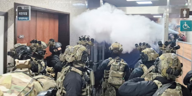 Presidenti i Koresë së Jugut thotë se do të tërheqë vendimin për gjendjen e luftës