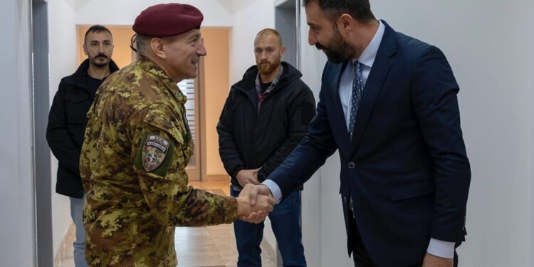 Barduani i thekson Krasniqit përkushtimin e KFOR-it për siguri të qëndrueshme në Kosovë