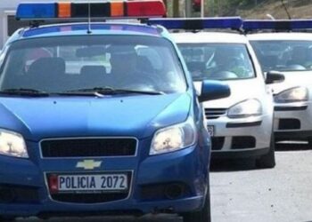 Policia e Kosovës dhe Shqipërisë realizojnë aksion për trafikim me armë, thërrasin konferencë për media