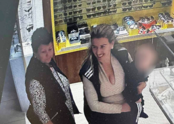 Policia kërkon ndihmë për identifikimin e dy grave që dyshohen për vjedhje në Prishtinë